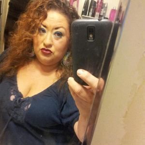 Meet your Posher, Leticia